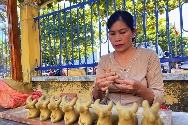 Rộn ràng giỗ tổ nghề gốm làng Thanh Hà - Hội An - Anh 4