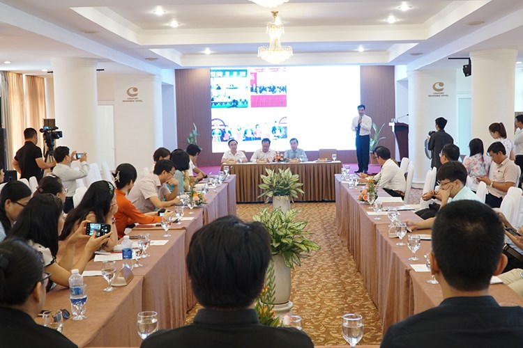 Phát triển bền vững du lịch miền Trung trong bối cảnh mới - Anh 1