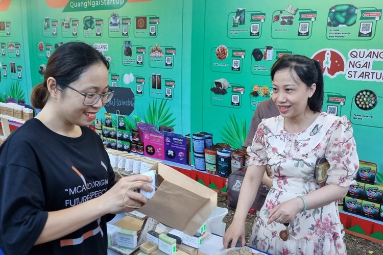Cô gái khởi nghiệp thành công với xà phòng tự nhiên tốt cho sức khỏe - Anh 3