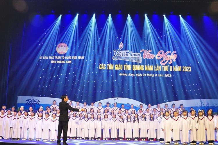 Liên hoan văn nghệ các tôn giáo tỉnh Quảng Nam - Anh 2