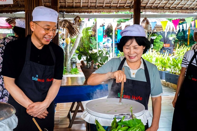 Quảng Nam: Đón gần 160.000 lượt khách dịp lễ 2.9 - Anh 3