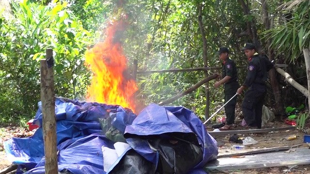 Quảng Nam: Truy quét “vàng tặc” để thực hiện việc đóng cửa mỏ vàng Bồng Miêu - Anh 1