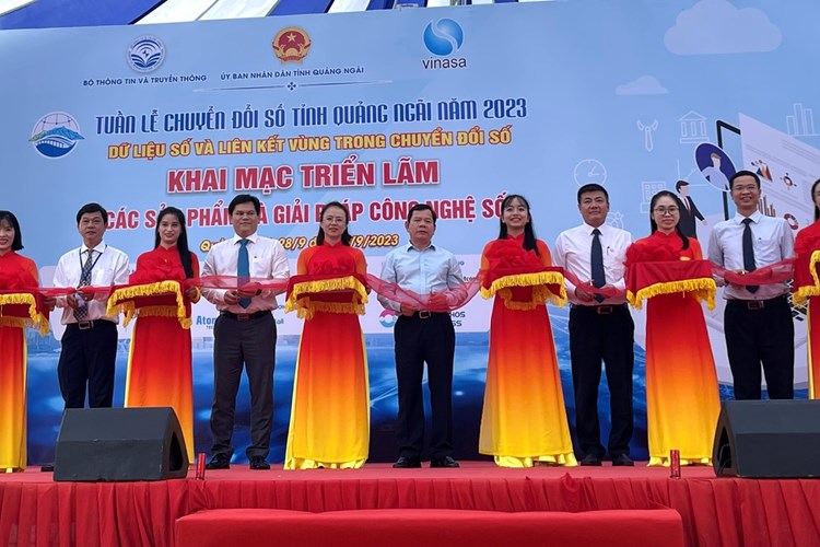 Quảng Ngãi: Triển lãm các sản phẩm và giải pháp công nghệ số - Anh 1