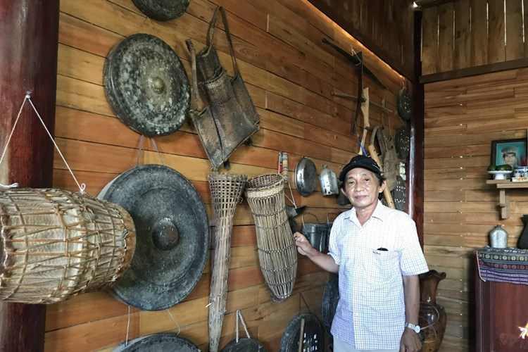 “Bảo tàng” văn hóa đồng bào Cadong, điểm dừng chân của du khách - Anh 5