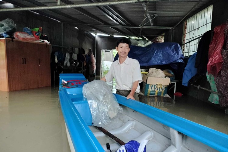 Quảng Nam: Sơ tán 150 hộ dân tránh lũ - Anh 2