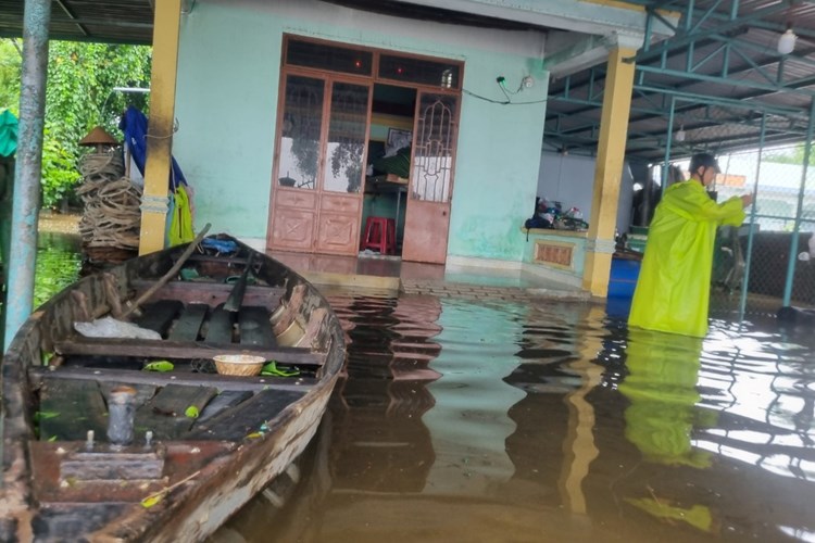 Quảng Nam: Cấm biển kể từ 16h00 ngày 17.10 - Anh 1