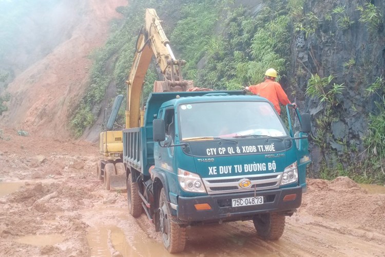 Thông xe đường Hồ Chí Minh nối Thừa Thiên Huế với Quảng Nam - Anh 1