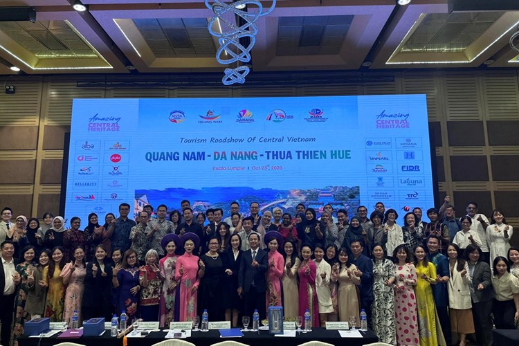 Ba tỉnh, thành miền Trung quảng bá du lịch tại Malaysia - Anh 2