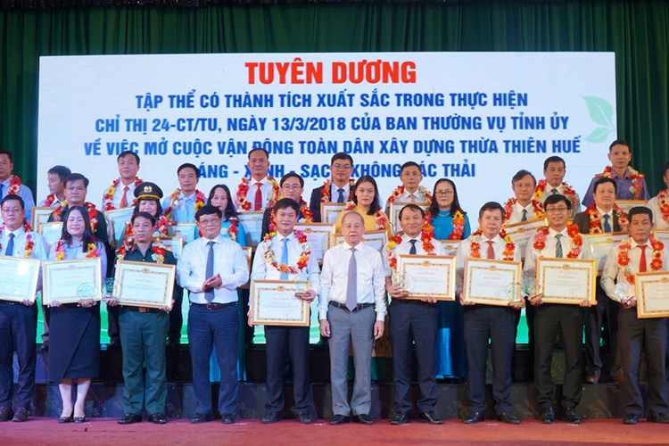Lan tỏa bảo vệ môi trường, xây dựng Thừa Thiên Huế xanh, sạch, sáng - Anh 2