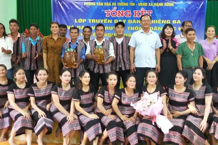 Người nghệ nhân truyền cảm hứng cho thế hệ trẻ về âm nhạc truyền thống đồng bào Hrê - Anh 4