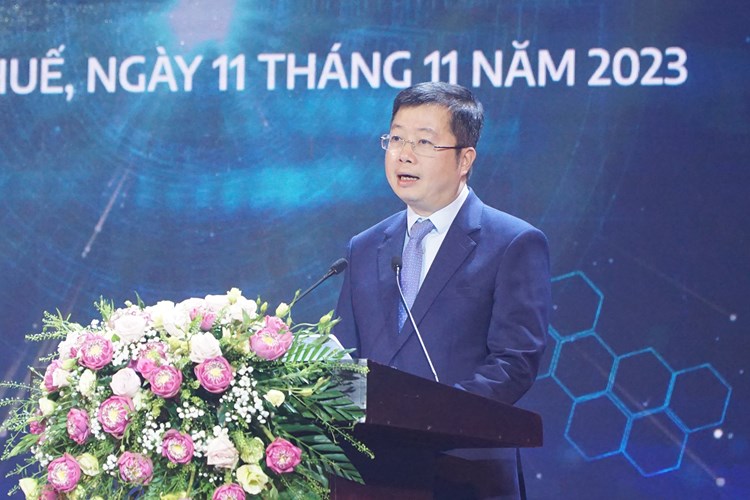 Ngày hội thắm tình hữu nghị đặc biệt Việt Nam - Lào - Anh 2