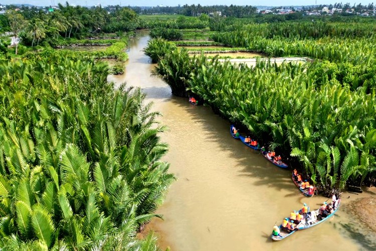 Chương trình Farmtrip “Du lịch cộng đồng, OCOP - Kết nối thiên nhiên, văn hóa Quảng Ngãi” - Anh 5