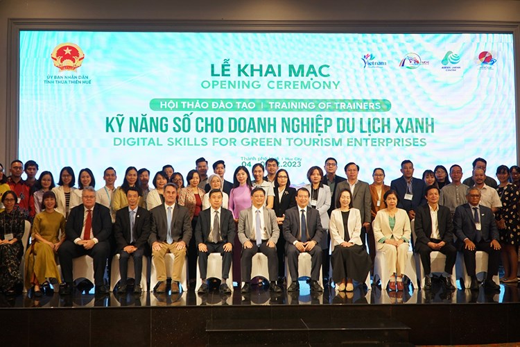 Đào tạo kỹ năng số cho doanh nghiệp du lịch xanh - Anh 1