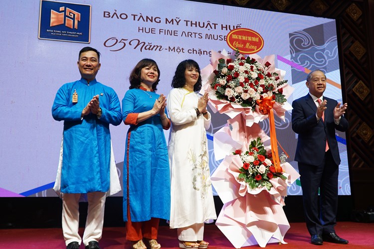 Xây dựng Đề cương không gian trưng bày tác phẩm mỹ thuật thuộc Bảo tàng Mỹ thuật Huế - Anh 1