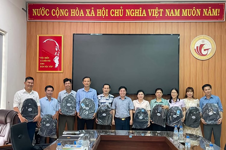 Quảng Ngãi: Ra mắt tổ công tác phát triển du lịch cộng đồng, du lịch nông thôn - Anh 1