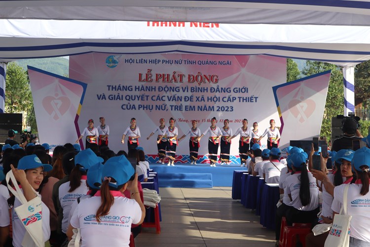 Quảng Ngãi: Hướng đến mục tiêu xây dựng xã hội văn minh, trao cơ hội bình đẳng cho phụ nữ và trẻ em gái - Anh 2
