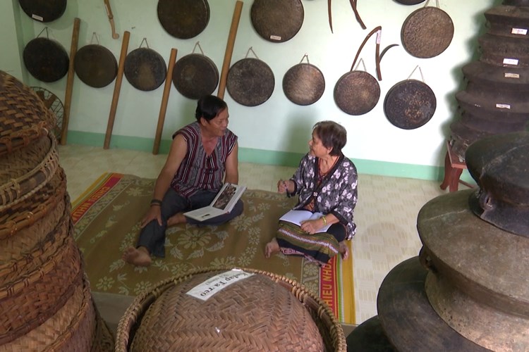 Bảo tồn và phát huy văn hóa dân tộc Hrê gắn với du lịch cộng đồng - Anh 2