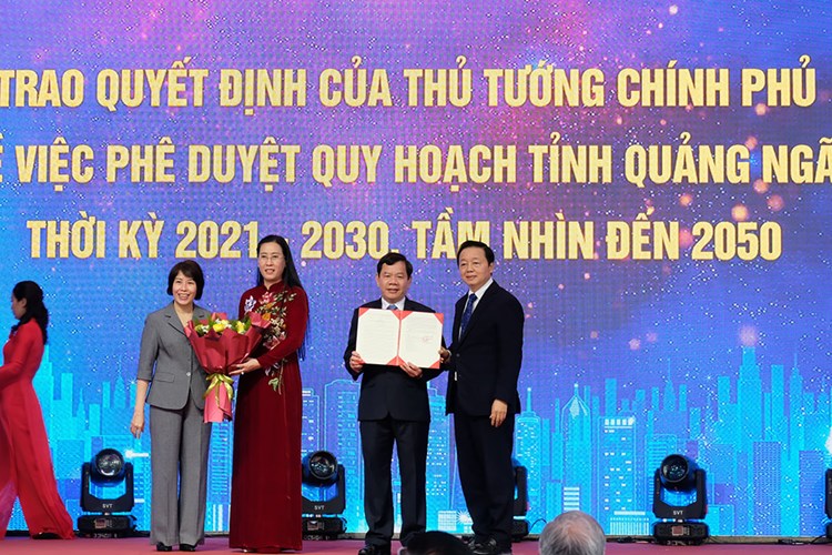Chủ tịch nước dự Lễ công bố Quy hoạch tỉnh Quảng Ngãi - Anh 4