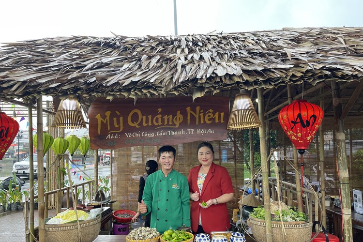 Món ngon xứ Quảng hội tụ tại Lễ hội Văn hóa Ẩm thực - Anh 3