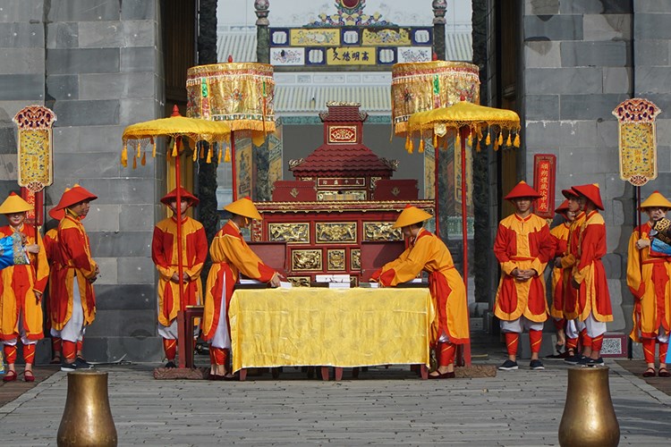 Công bố chương trình Festival Huế 2024 và tái hiện Lễ Ban sóc triều Nguyễn - Anh 2