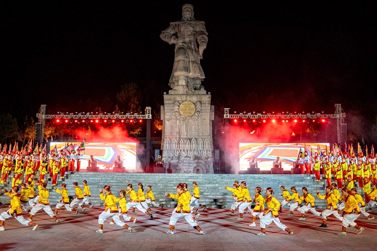 Tái hiện lễ lên ngôi của Hoàng đế Quang Trung và xuất binh đại phá quân Thanh - Anh 1