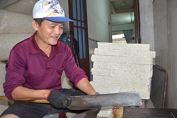 Thơm ngon bánh nổ nếp ngự Sa Huỳnh - Anh 3