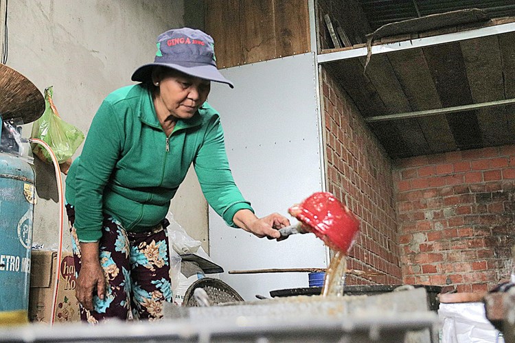 Thơm ngon bánh nổ nếp ngự Sa Huỳnh - Anh 8