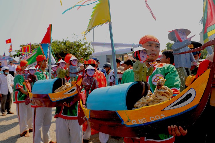 Quảng Ngãi: Tăng cường quản lý, tổ chức các hoạt động VHTTDL và lễ hội mừng Xuân Giáp Thìn - Anh 1