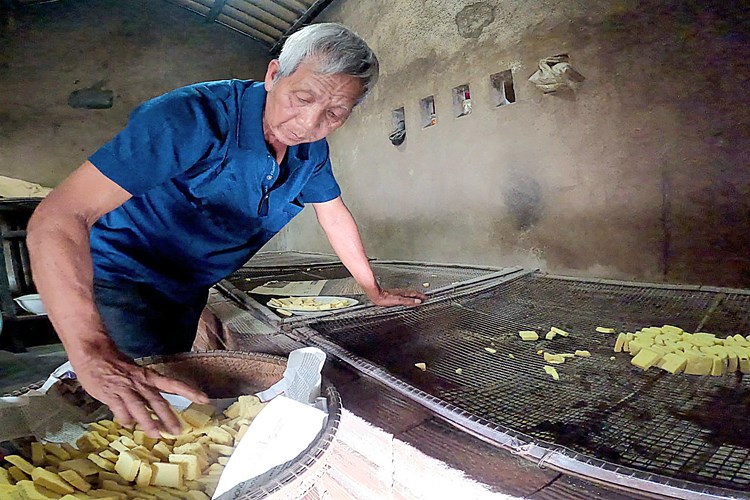 Làng bánh mè rộn ràng đón Tết - Anh 4