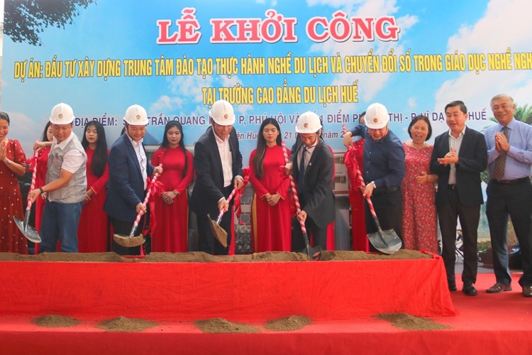 Xây dựng Trung tâm Đào tạo thực hành nghề du lịch tại Huế - Anh 1