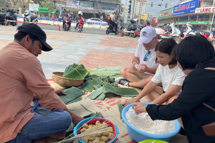 Nhiều hoạt động đón năm mới tại bãi biển Đà Nẵng - Anh 3