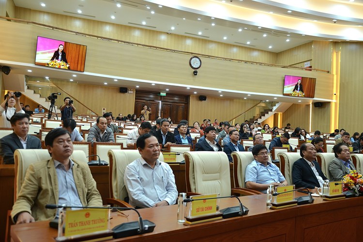 Báo chí đồng hành với sự phát triển kinh tế - xã hội của Quảng Ngãi - Anh 1