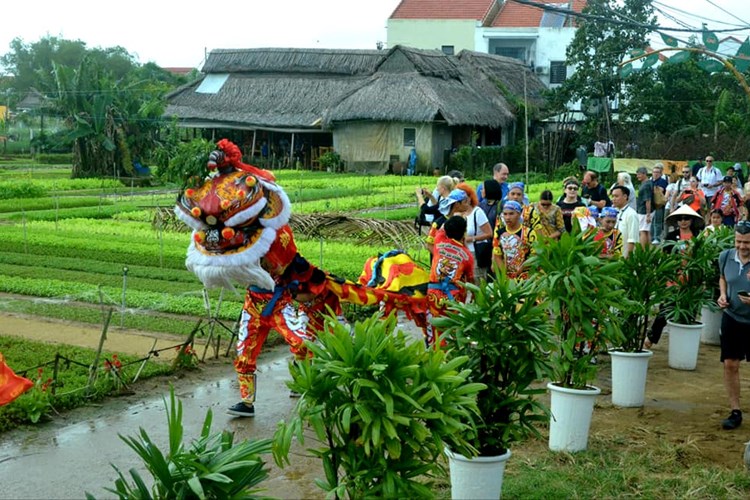 Hội Tết Nguyên đán Giáp Thìn tại Hội An - Anh 3