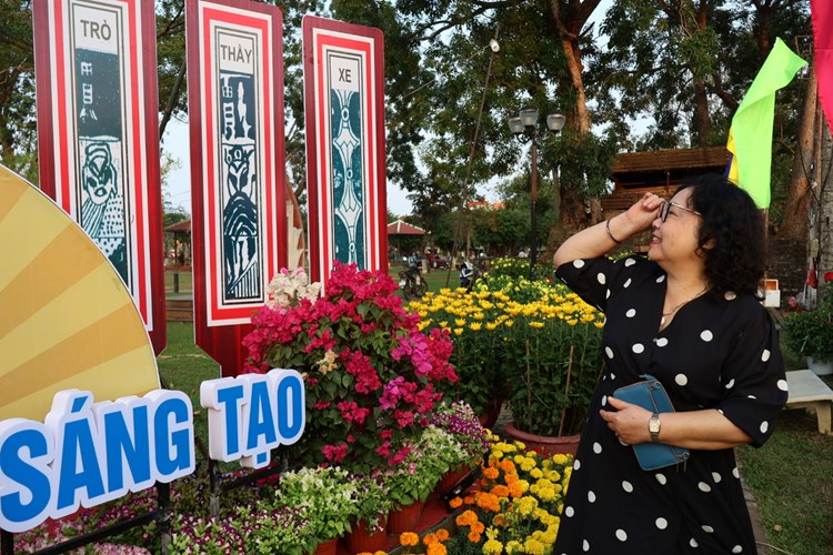 Hội Tết Nguyên đán Giáp Thìn tại Hội An - Anh 1