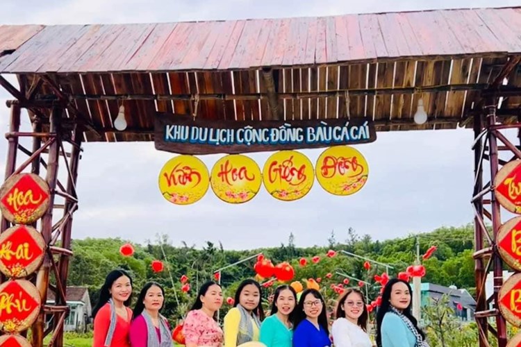 Khai mạc Năm Du lịch cộng đồng Bàu Cá Cái - Anh 3