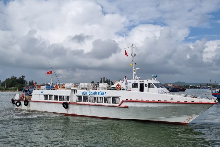 Đảm bảo an toàn cho du khách và người dân du xuân đảo Lý Sơn - Anh 3