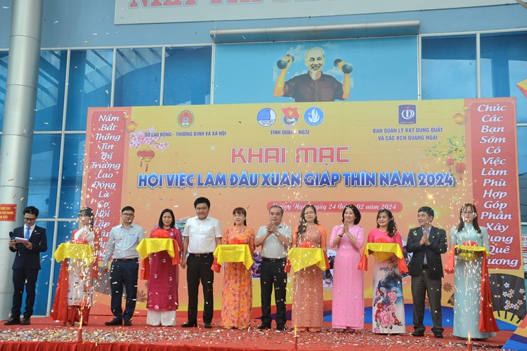Quảng Ngãi cần tuyển dụng hơn 14,5 nghìn lao động - Anh 1