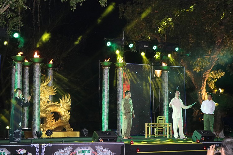 Đêm thơ nhạc “Hương sắc mùa xuân” - Anh 1