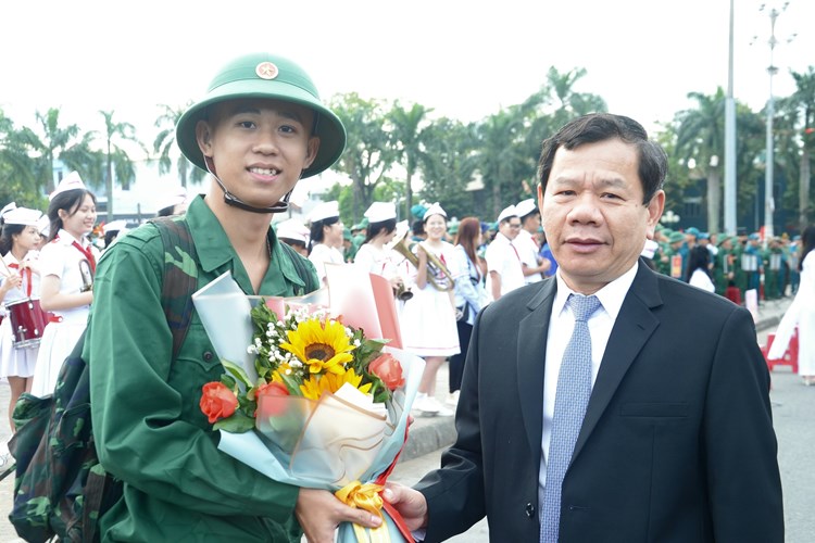 Ngày hội tòng quân ở Quảng Ngãi - Anh 2