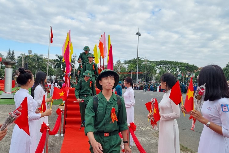 Ngày hội tòng quân ở Quảng Ngãi - Anh 4
