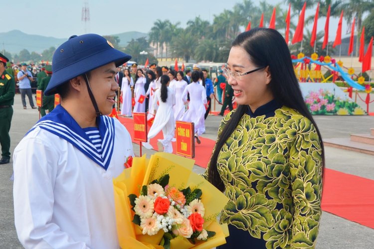 Ngày hội tòng quân ở Quảng Ngãi - Anh 1