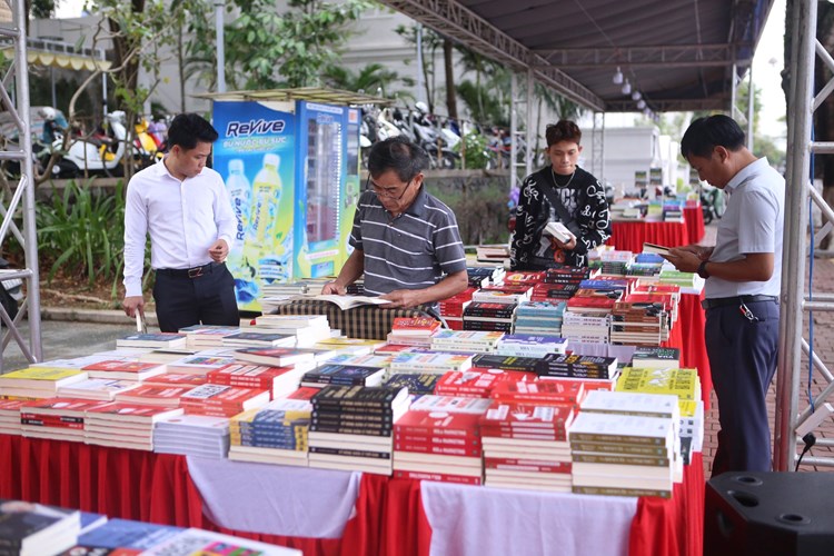 Khai mạc Ngày hội Văn hóa đọc Đà Nẵng - Anh 1