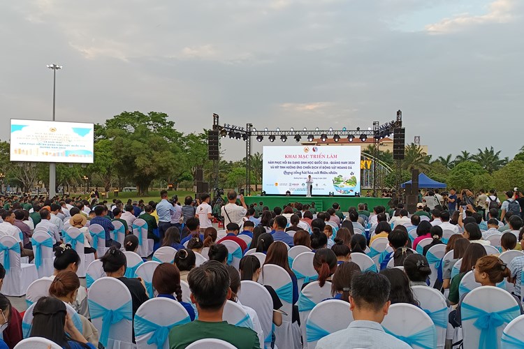 Quảng Nam: Triển lãm, mít tinh kêu gọi ngừng ăn thịt thú rừng - Anh 4