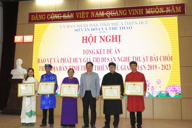 Thừa Thiên Huế: Đẩy mạnh phát huy giá trị di sản nghệ thuật Bài Chòi - Anh 3