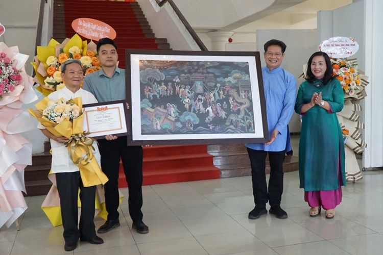 Triển lãm mỹ thuật “Miền ký ức” tại Huế - Anh 4