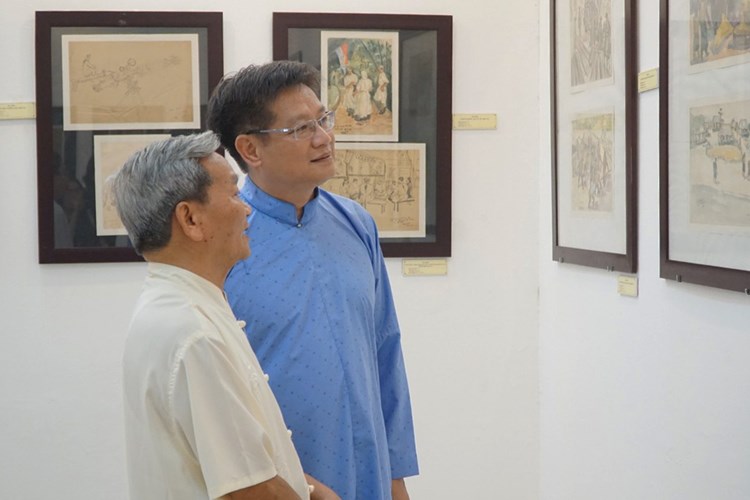 Triển lãm mỹ thuật “Miền ký ức” tại Huế - Anh 1