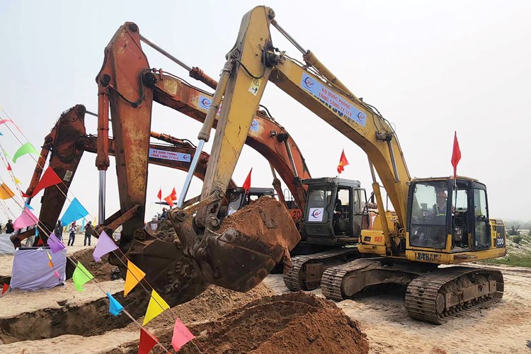 Triển khai xây dựng Khu bến cảng Mỹ Thủy với tổng đầu tư hơn 14.230 tỉ đồng - Anh 2