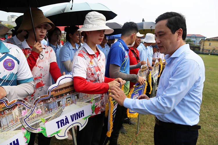 Gần 200 vận động viên tham gia Giải vô địch Cung thủ xuất sắc quốc gia 2024 - Anh 1