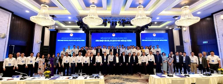 Tại Diễn đàn quốc gia công nghiệp văn hoá, du lịch và phát triển địa phương, Bộ trưởng Nguyễn Văn Hùng đề xuất nhiều giải pháp quan trọng - Anh 4