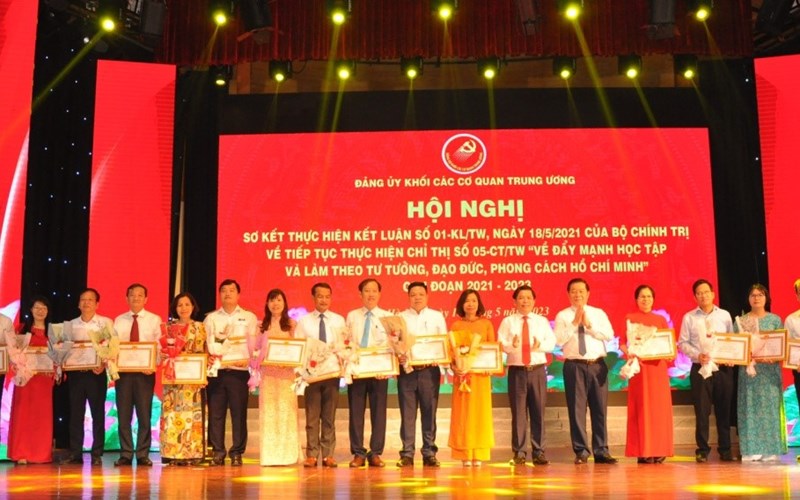 Đảng uỷ Khối các cơ quan TƯ: Đẩy mạnh triển khai và thực hiện sâu rộng, hiệu quả việc học tập và làm theo Bác - Anh 3